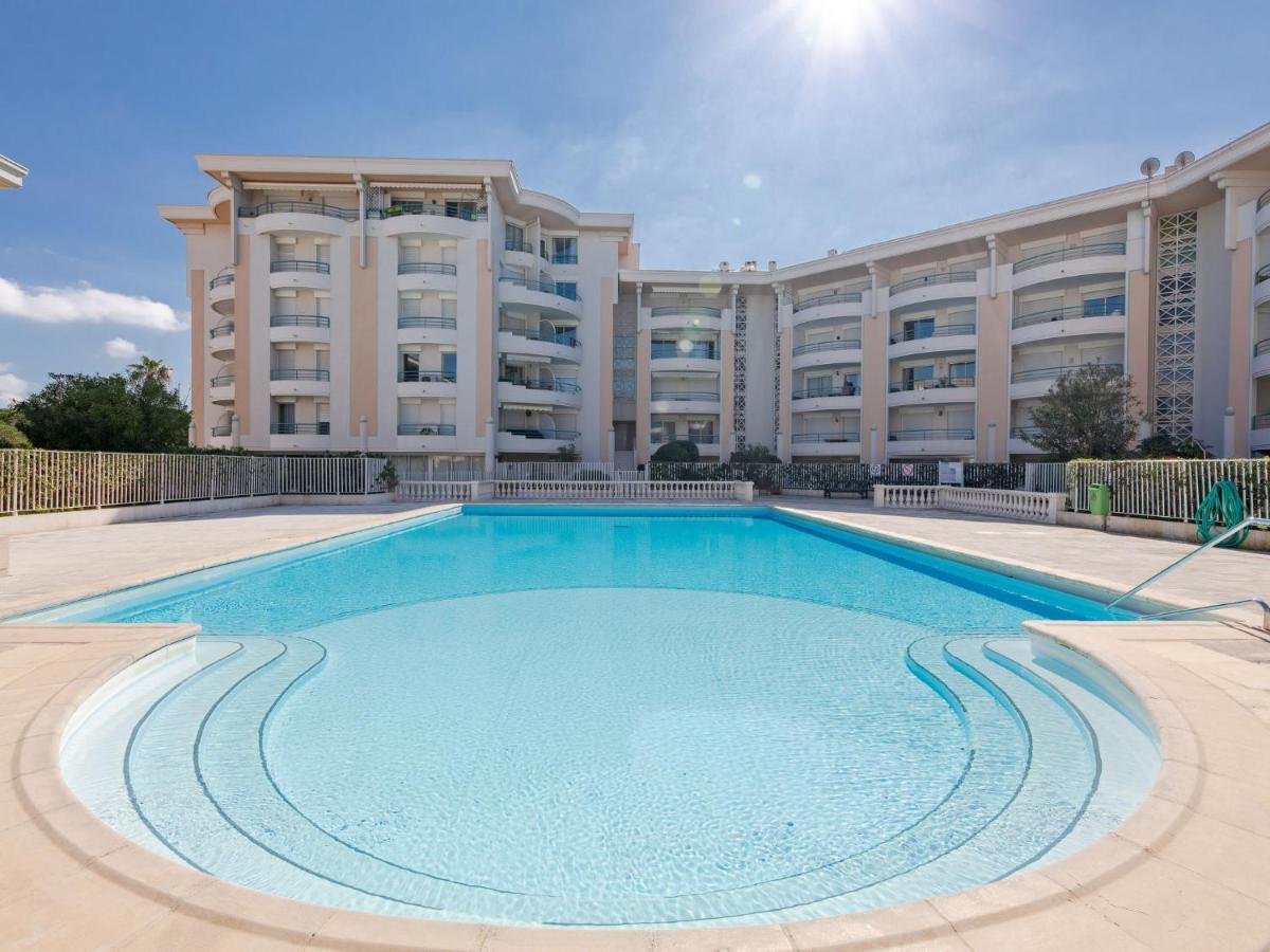 Apartment L'Open-2 By Interhome Фрежус Екстер'єр фото